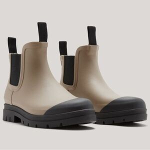 Everlane Tan and Black Ankle Boots